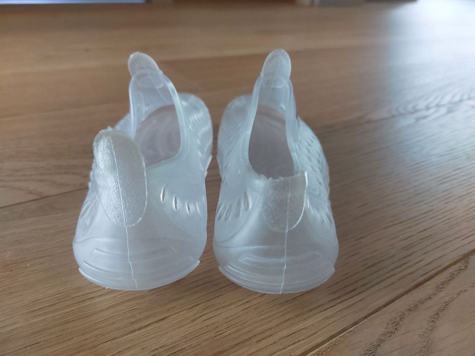 Buty kąpielowe Arena rozmiar 30