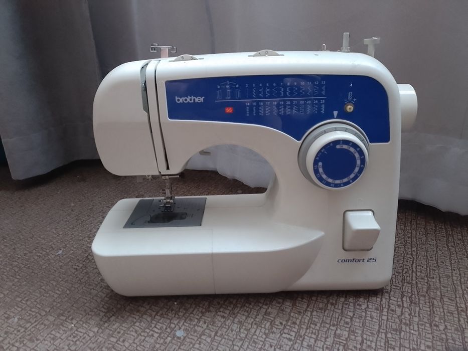Продам швейну машинку BROTHER comfort 25