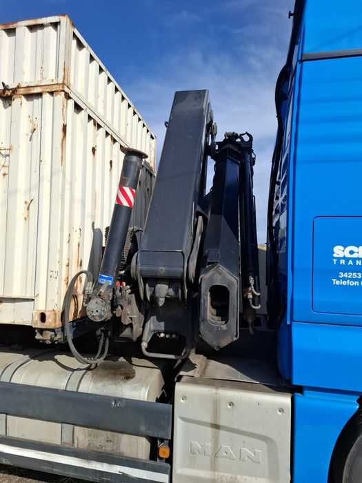 Продам автомобиль с краном манипулятором