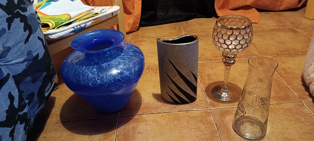 Jarras de vidro ou porcelana