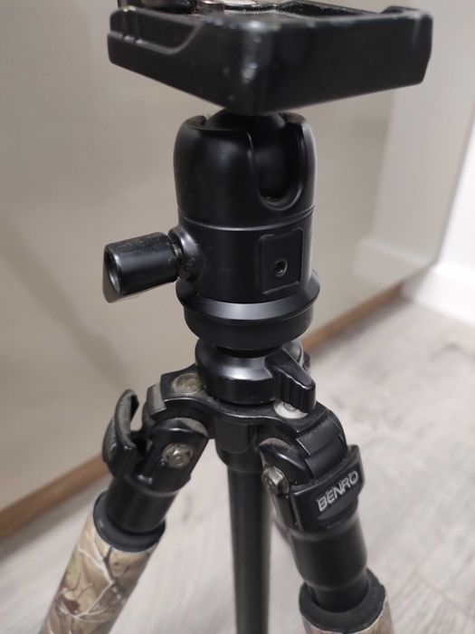 Statyw Benro w stanie idealnym + adapter mocujący stalowy