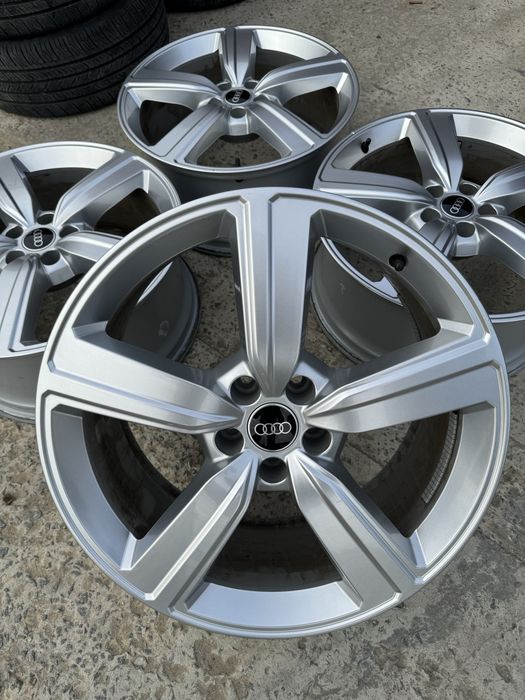 Диски Audi E- trone 5/112 ET38 R20