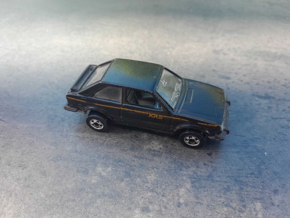 Model hot wheels ford escort 1982rok