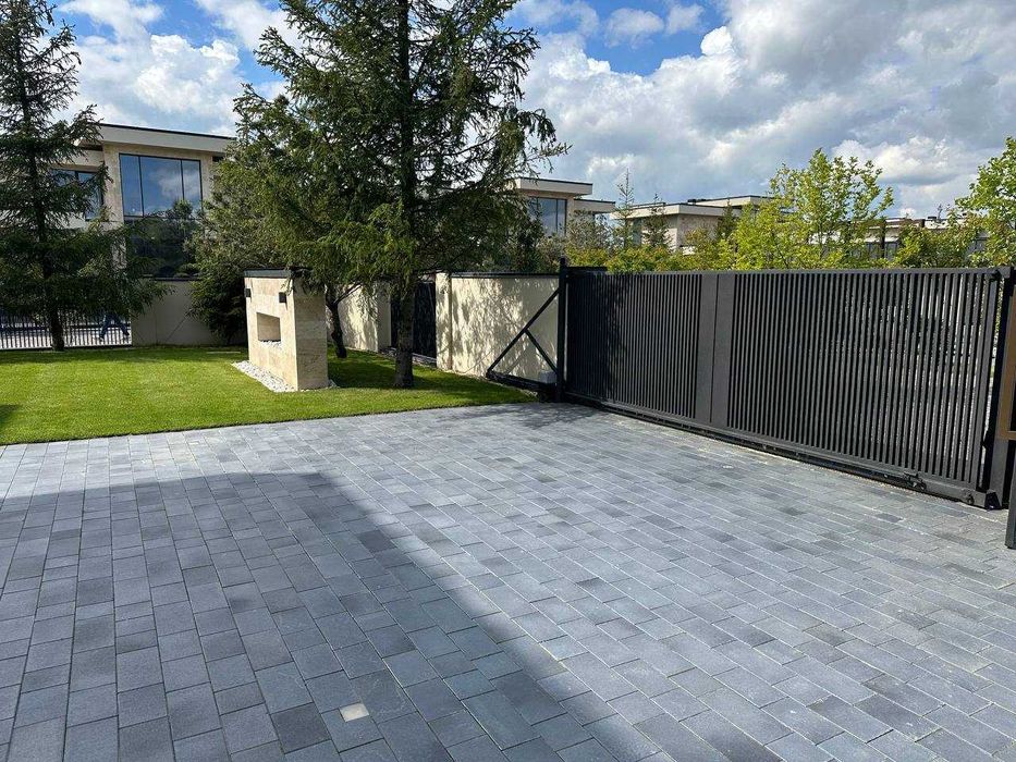 Продаж елітного, сучасного будинку у КМ RIVIERA в с. Сокільники