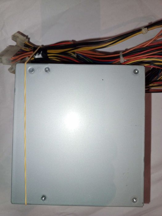 Блок питания FSP Group ATX-300PNR, 300 Вт