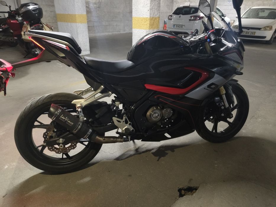 Qjmotor Srk125r Como Nova