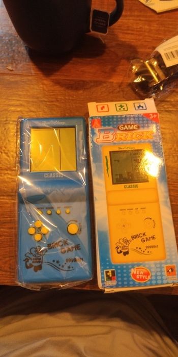 Classic Tetris Console (New)64169677617027121