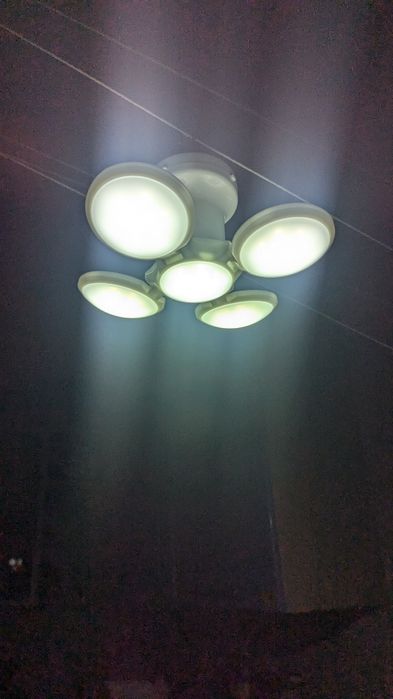 Лампочка з акумулятором розкладна, портативний ліхтар