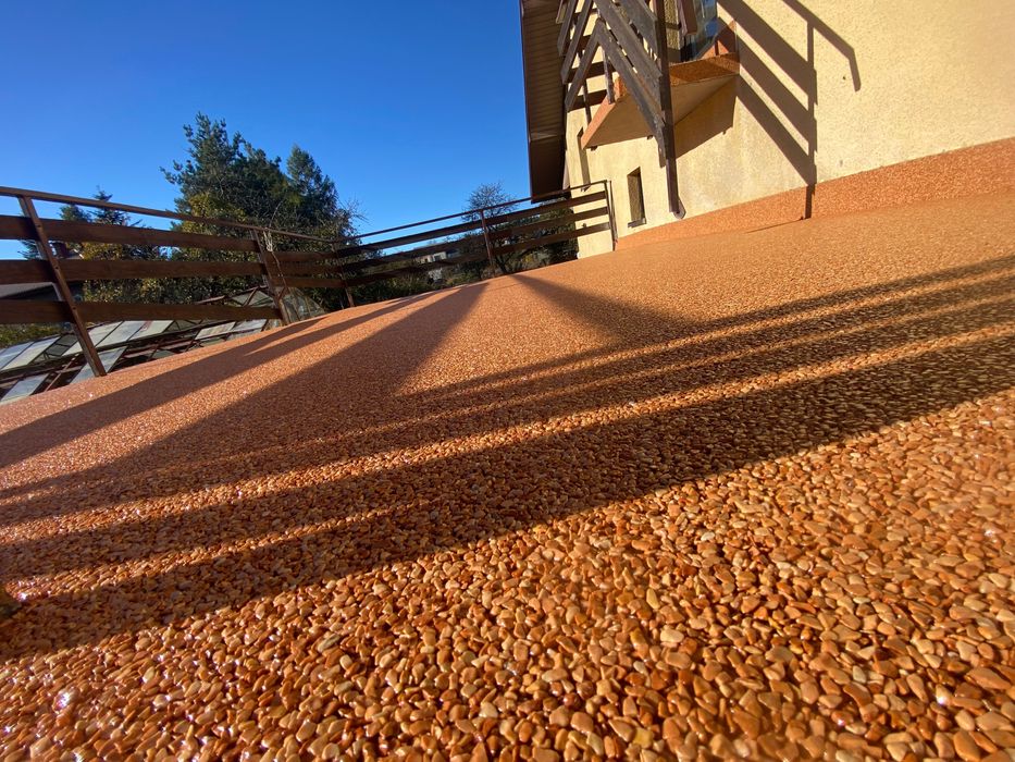 Kamienny dywan balkon taras schody