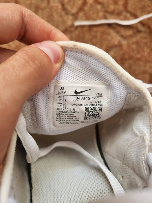 Оригинальные женские кроссовки Nike Air Max 270