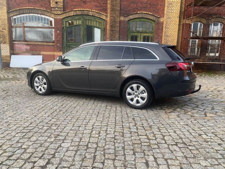 Opel Insignia Bezwypadkowy !!! Serwisowany !!!