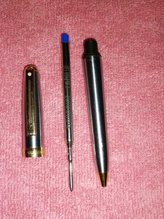 Caneta esferográfica SHEAFFER PRELUDE em cromado escovado