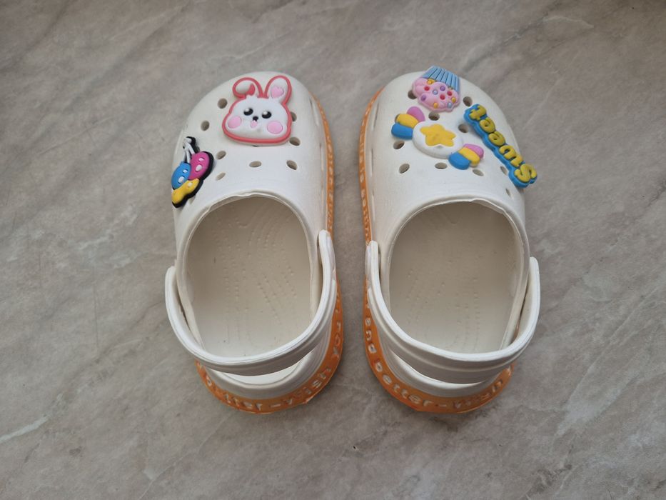 Шльопанці дитячі