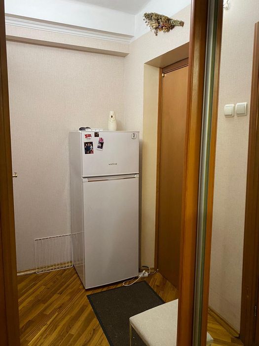 Сдам комфортабельную комнату для 1го  парня м.Позняки Ахматова