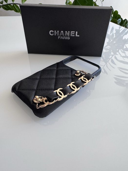 Etui na Iphon 17 pro  Chanel