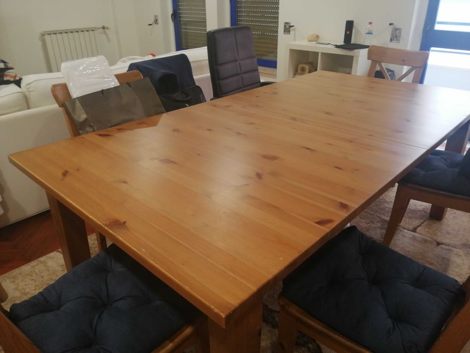 Conjunto de mesa de jantar e 6 cadeiras IKEA