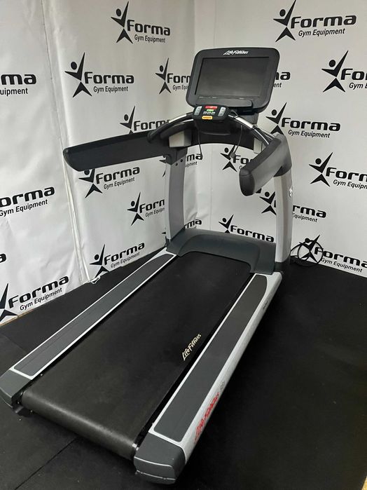 Bieżnia Life Fitness Elevation 95T Discover SE