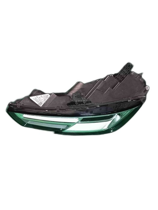 Ótica / Farol Direito AUDI A4 Allroad B9 8W0941043 (OEM) | 145100008400 (OEM)