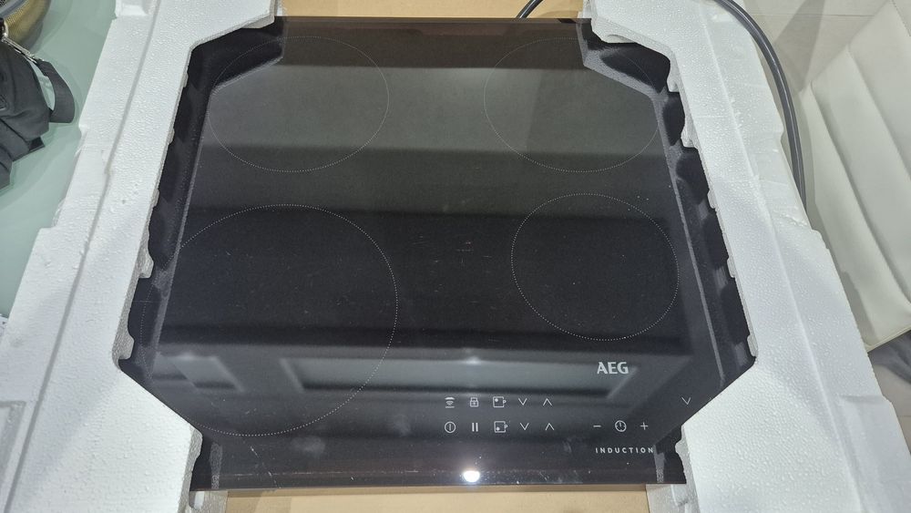 Placa Indução Aeg  ikb64301fb