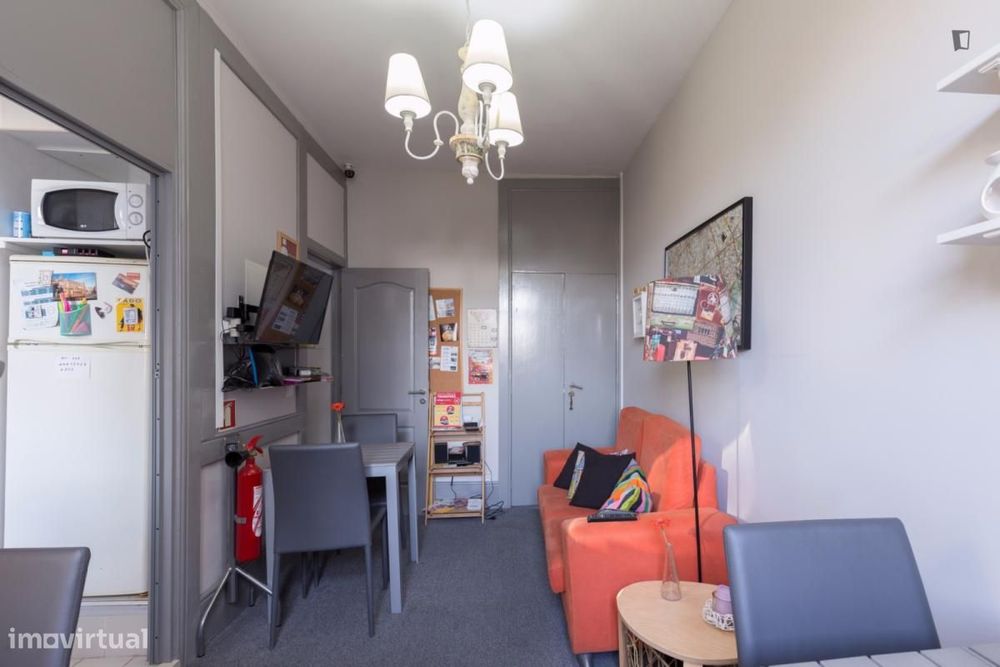 Quarto - localizado em Cedofeita Porto