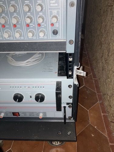 Rack em excelente estado