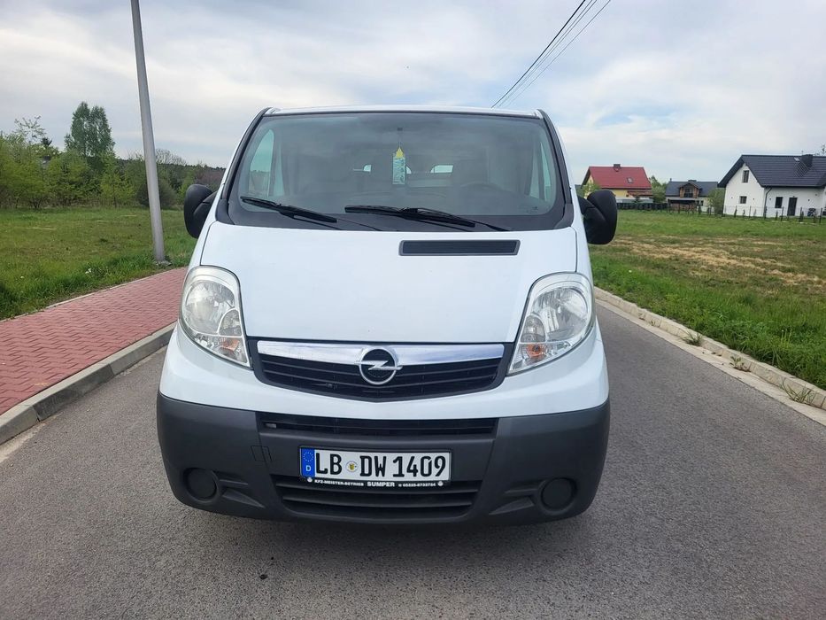 Opel VIVARO  3osobowy#hak#klima