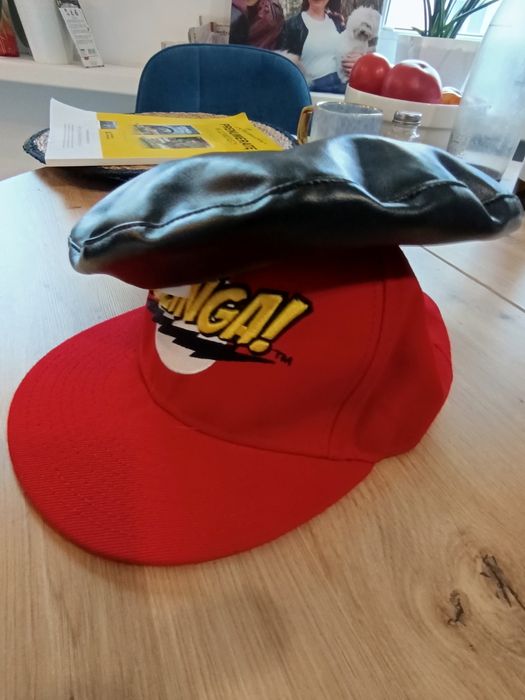 Beret czarny eko skóra tozmiar M 56
