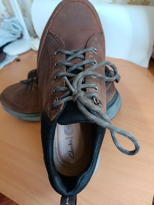 Демисезонные ботинки CLARKS р.41