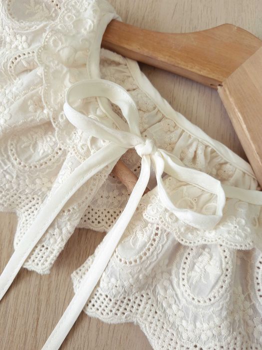 Kremowy Falbaniasty Kołnierzyk Doczepiany Odczepiany Fałszywy