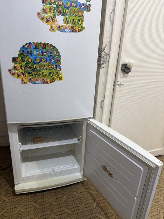 Продам холодильник