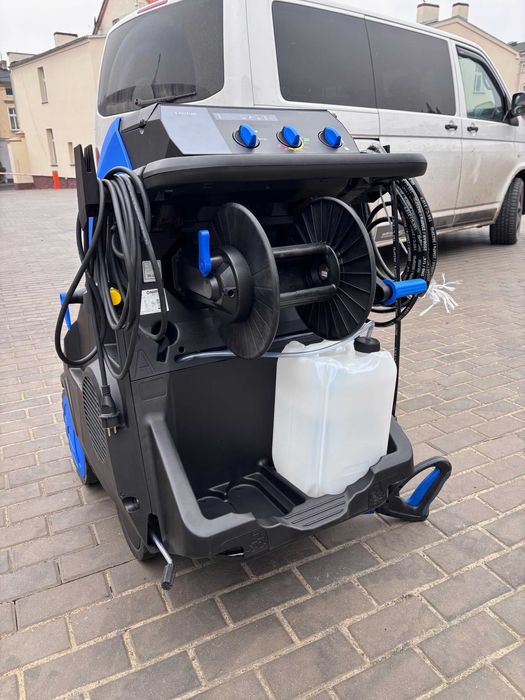 NOWA Myjka ciśnieniowa 230v Nilfisk MH3C na ciepłą wodę Karcher