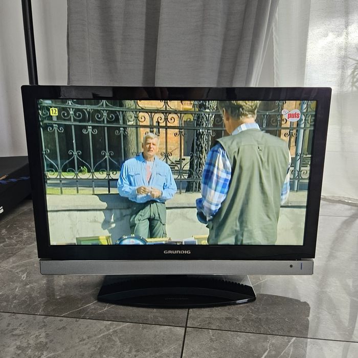 Telewizor 24/ 22 Cali