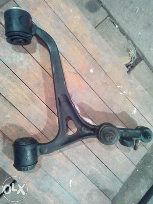 Ремонт шаровых опор,рычагов,амортизатор.