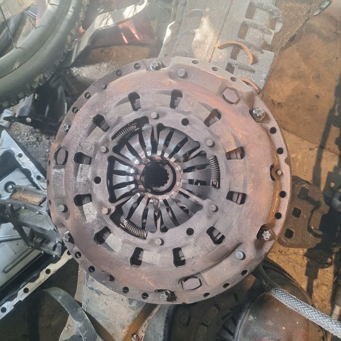 Sprzegło dwumasa omega 2.2 dti opel