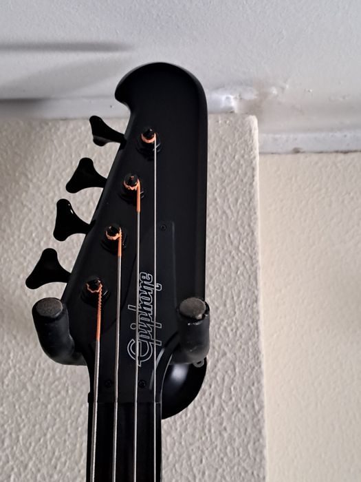 Baixo elétrico epiphone thunderbird goth custom