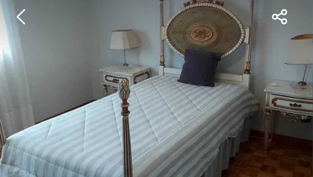 2 camas solteiro com estrafo e colchão