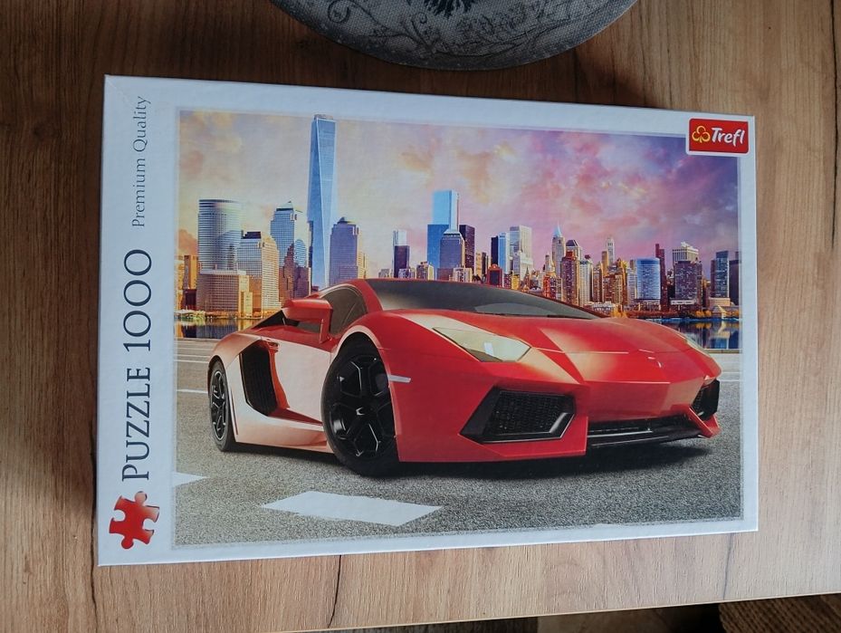 Puzzle z samochodem