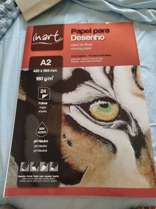 Material de pintura novo e semi-novo