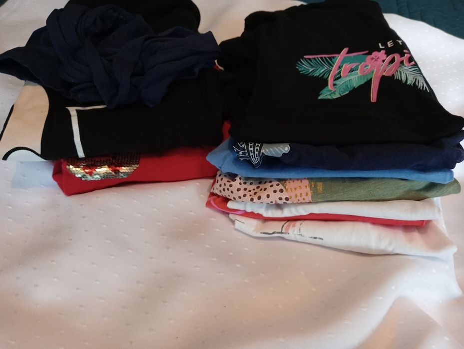 Zestaw ubranek 134-146