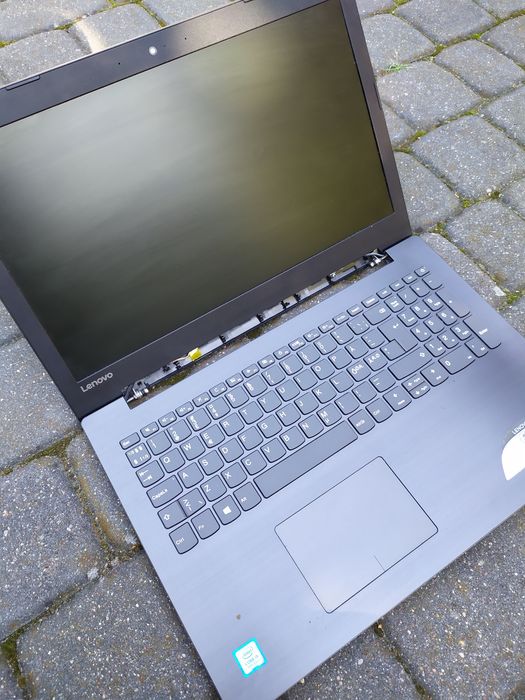 Lenovo  Ideapad 320, i5-8250 8x1,6Ghz ,12Gb ddr4 ,SSD 256Gb,FullHD 15,6",Win11