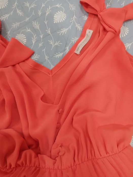 Vestido coral Rinascimento