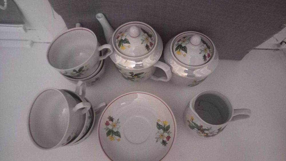 чайний сервіз на 6 персон 15 приборів  український фарфор