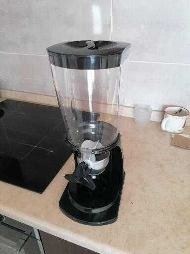 Dispensador de cereais