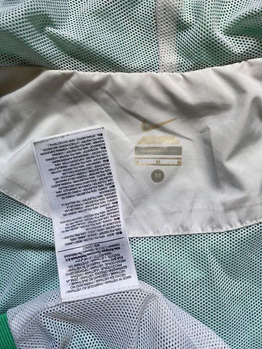 Nike - вітровка куртка легка спортивна розмір S