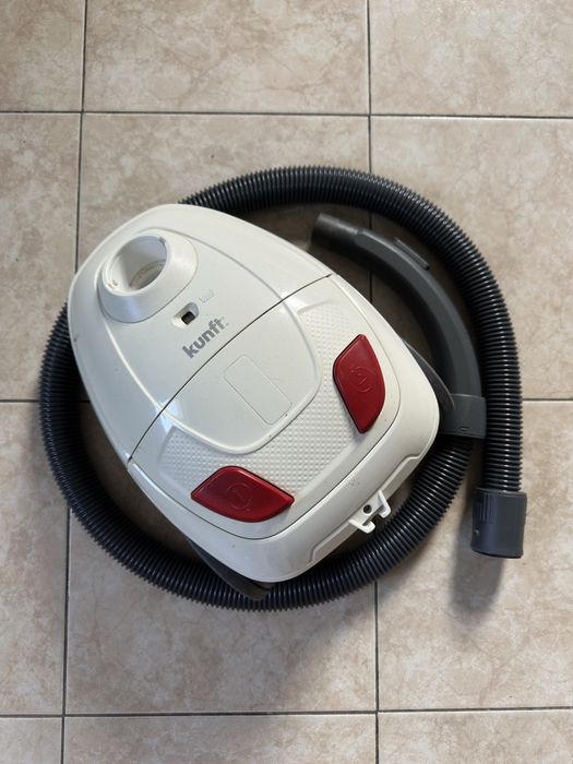 Aspirador kunft 700w