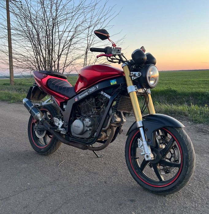 Hyosung  GT  250