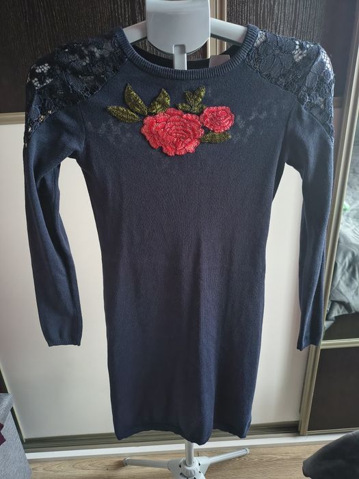 Sweterek dłuższy atmosphere M haft