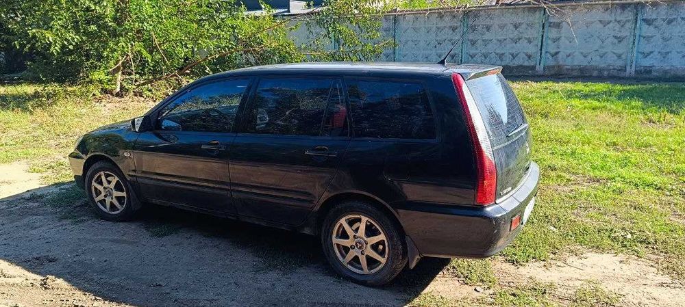 Продам автомобиль MITSUBISHI LANCER  2004 универсал, официальна