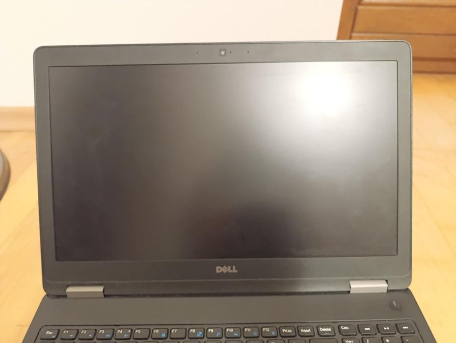 Laptop dell stan dobry