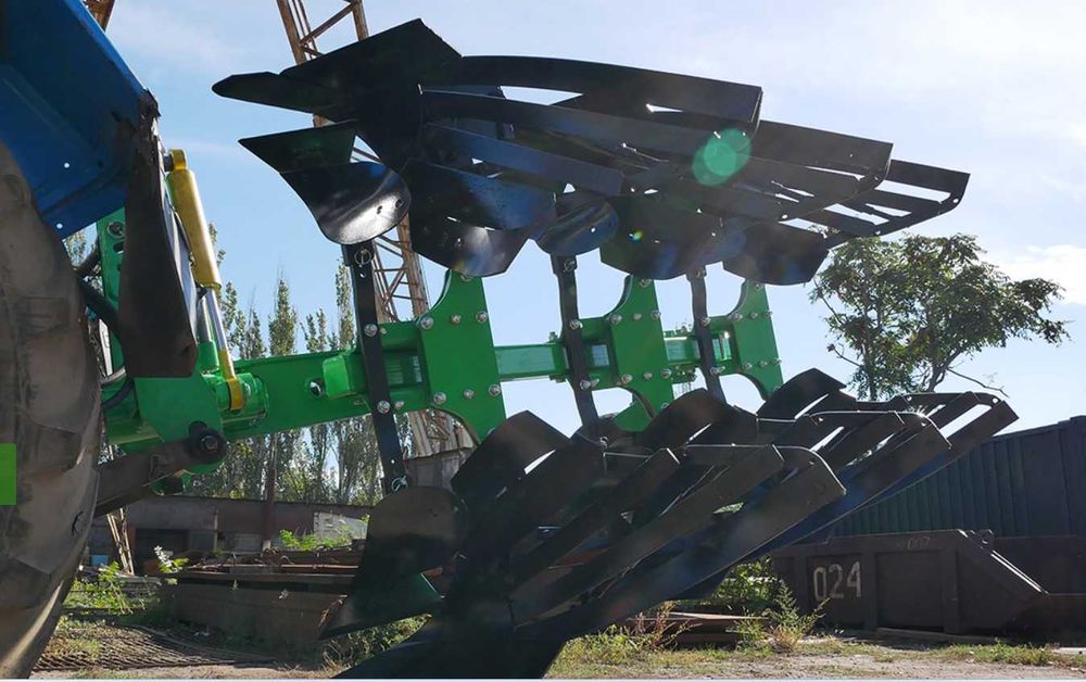 Плуг оборотний ПО-3.35 (Велес Агро) продам